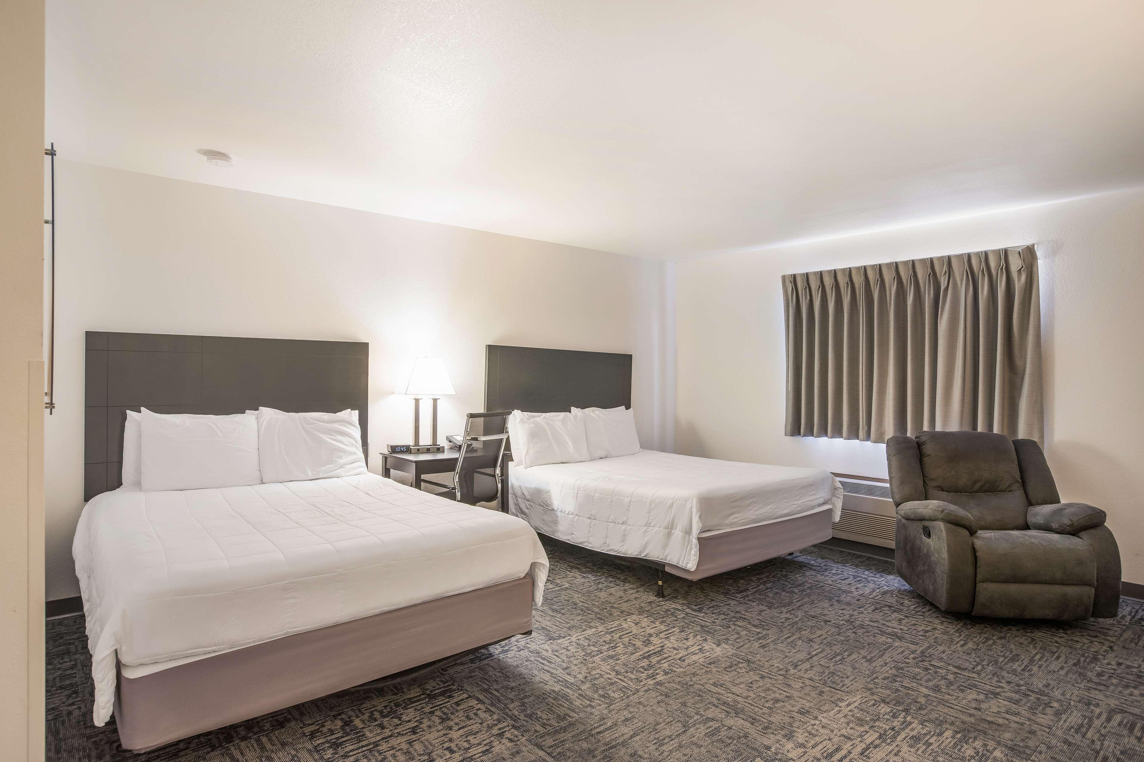 Pullman Bucharest World Trade Center Hotel Bagian luar foto