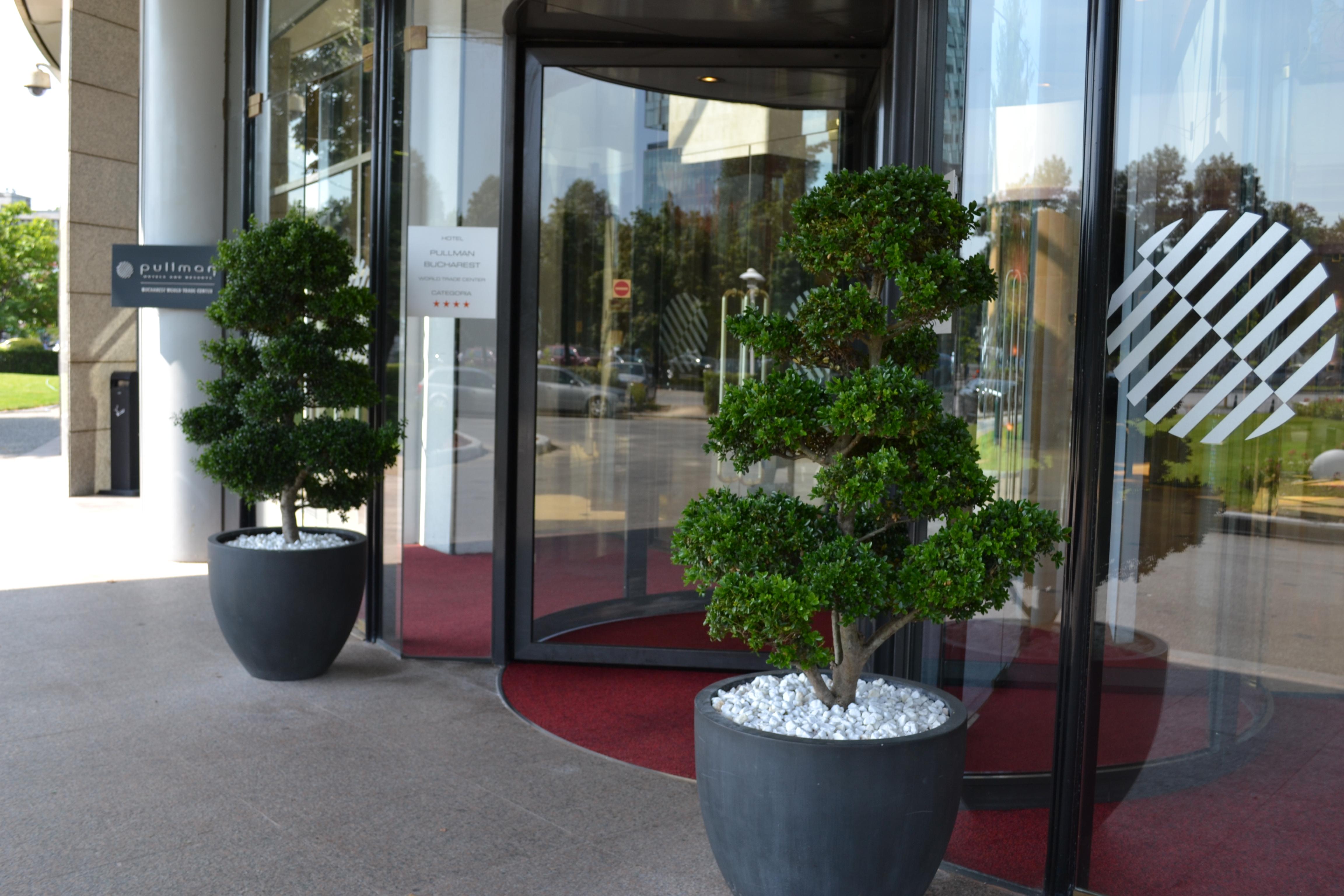 Pullman Bucharest World Trade Center Hotel Bagian luar foto