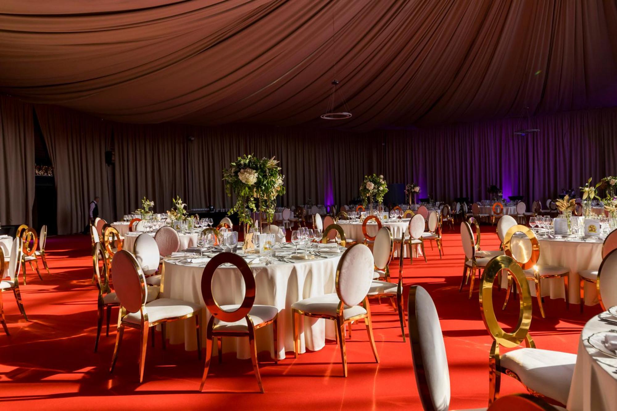 Pullman Bucharest World Trade Center Hotel Bagian luar foto