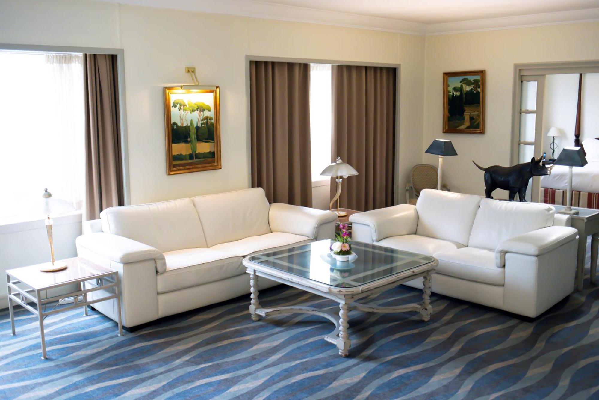 Pullman Bucharest World Trade Center Hotel Bagian luar foto